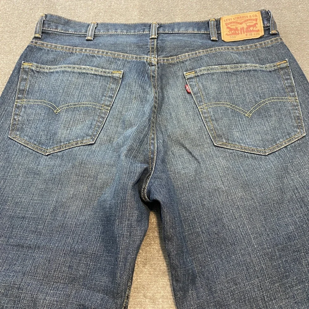 Levis 550 Jeans Mens 38x29 Classic Fit Blue Baggy Distressed Denim Whiskered
